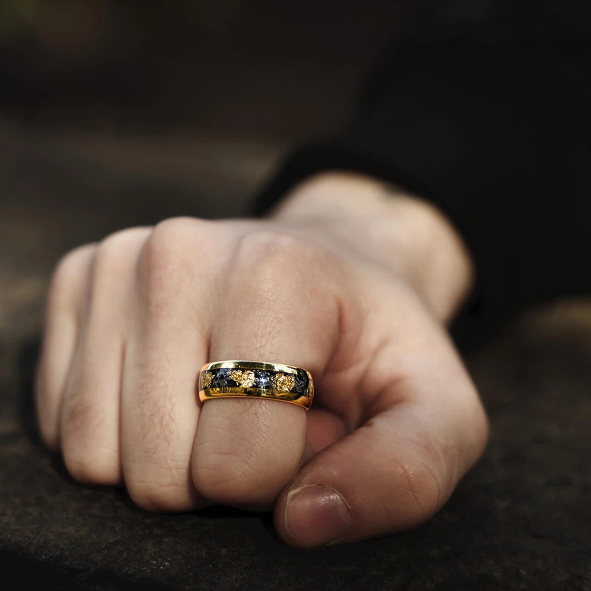 Bague Homme en Tungstène Doré 8 mm – CLEVI Paris