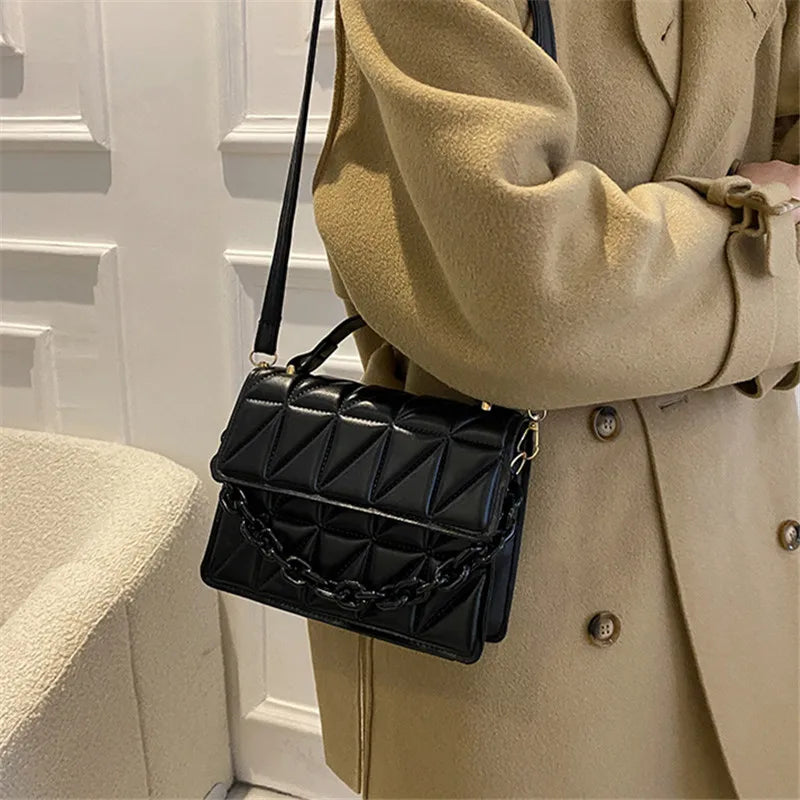 Mini sac carré matelassé femme à chaîne – CLEVI Paris