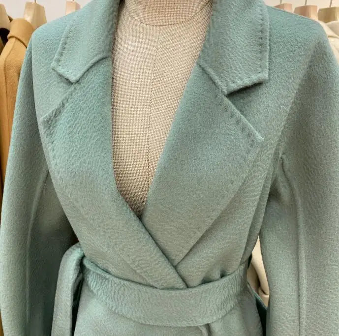 Manteau long femme en laine ceinturé – CLEVI Paris