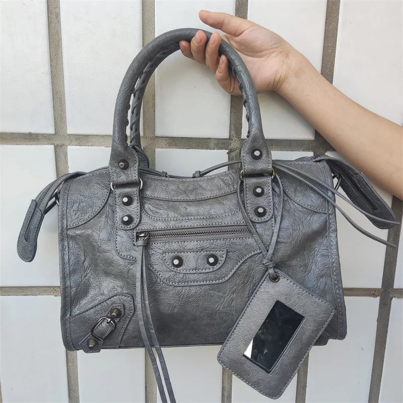 Sac À Main PU Froissé Rivets Femme Miroir & Pompon 4 Tailles – CLEVI Paris