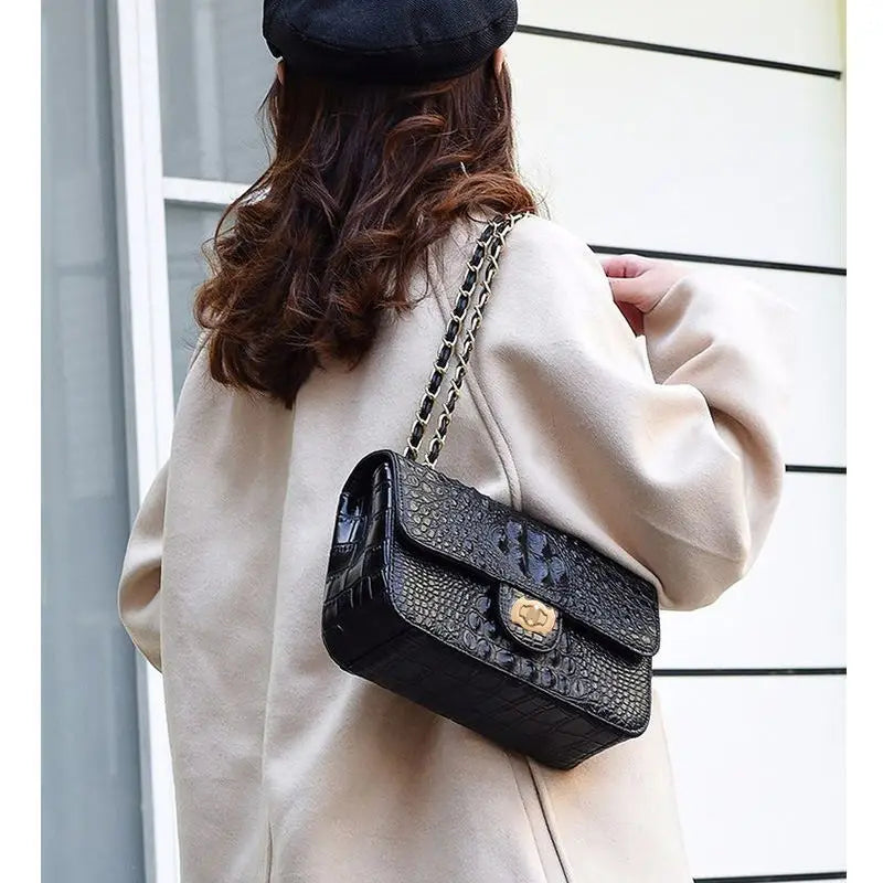 Sac Bandoulière Chaîne Motif Crocodile Vintage Femme 550g – CLEVI Paris