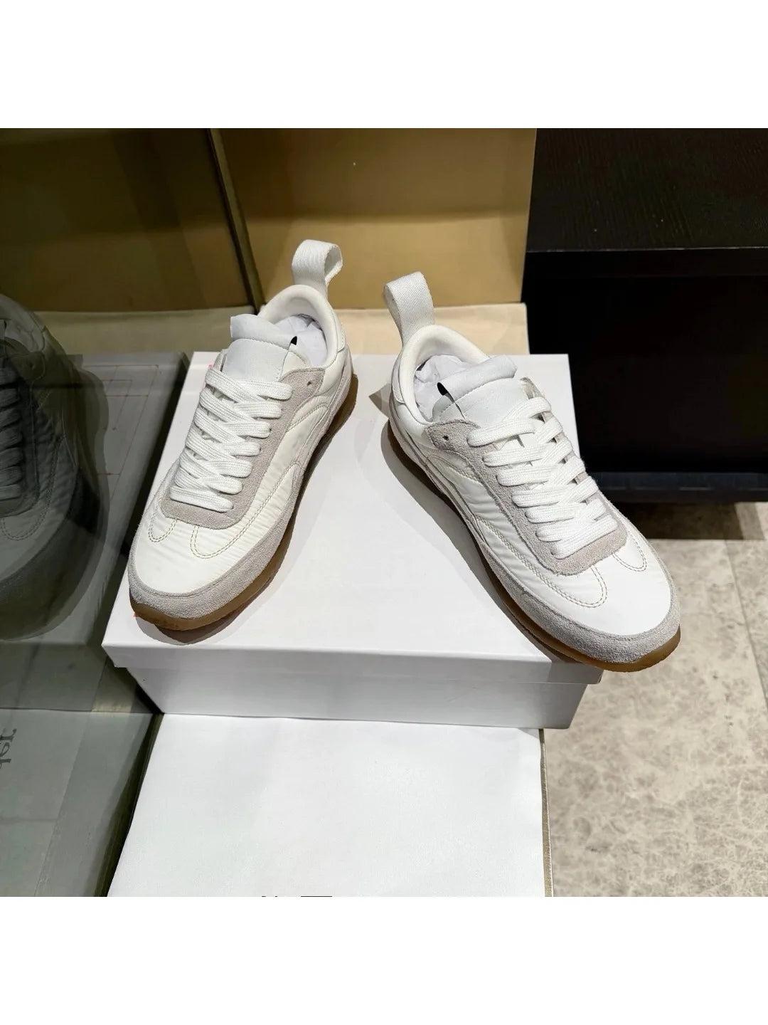 Sneakers femme à lacets – CLEVI Paris