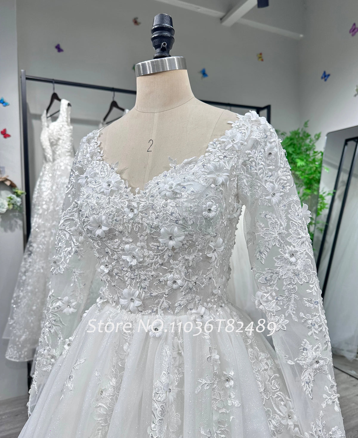 Robe de mariée princesse en tulle à fleurs – CLEVI Paris