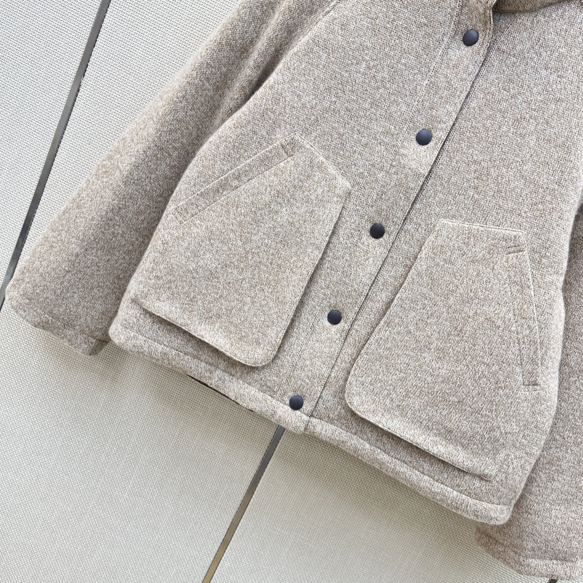 Veste femme en cachemire et duvet à col montant – CLEVI Paris