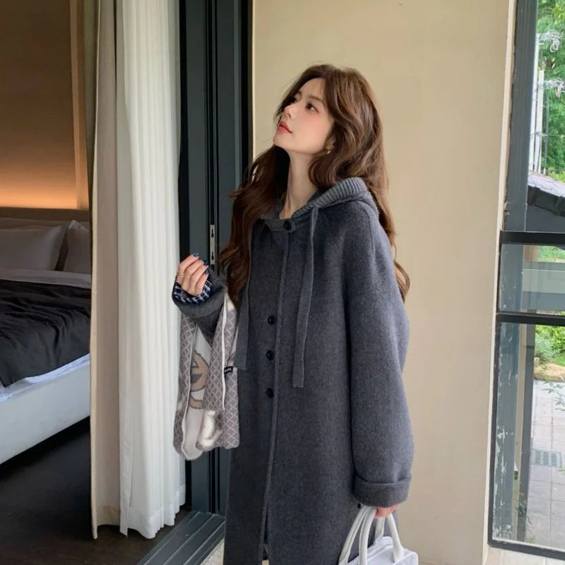 Manteau long en laine à capuche femme – CLEVI Paris