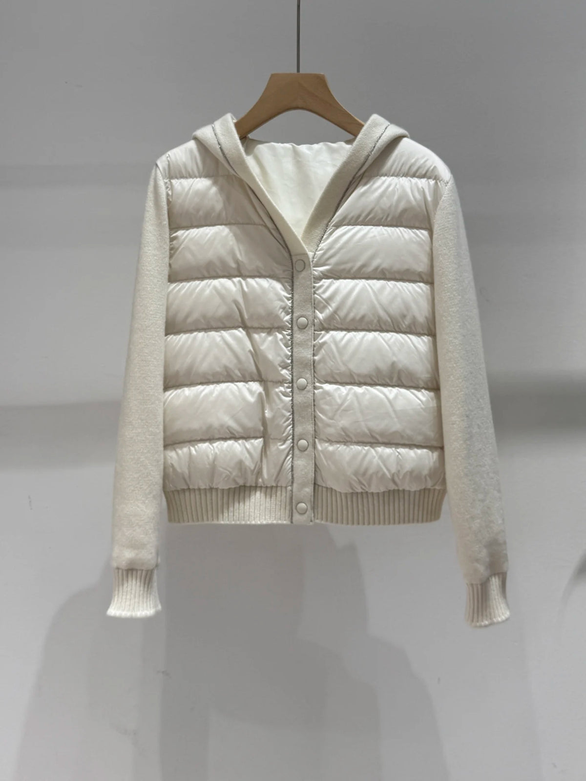Doudoune femme à capuche et maille cachemire – CLEVI Paris