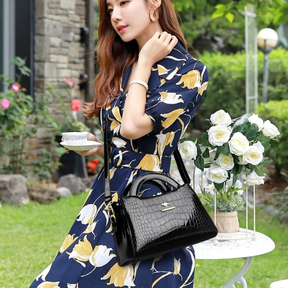 Sac bandoulière femme à rabat – CLEVI Paris