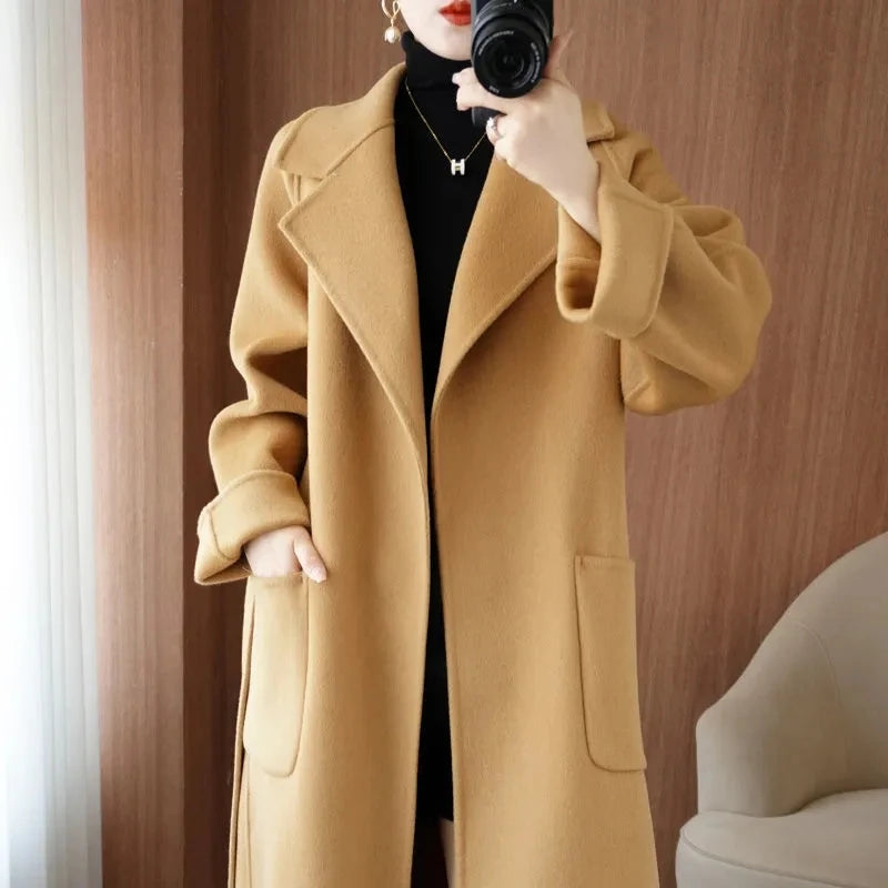 Manteau long ceinturé femme – CLEVI Paris
