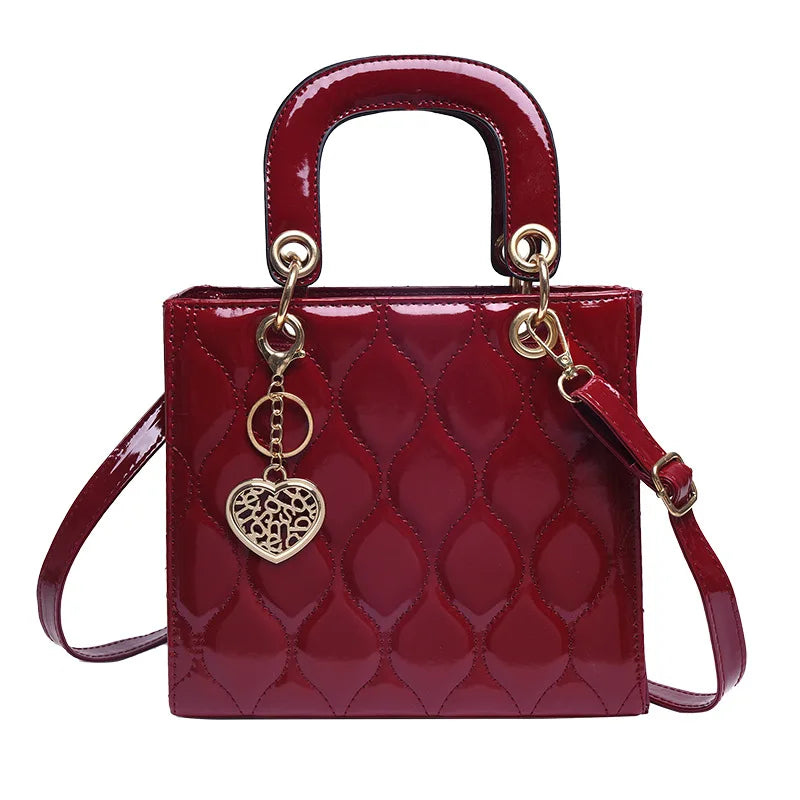 Diana Bag Femme PU Rigide Bandoulière 2 Tailles 3 Coloris Noir Rouge Blanc – CLEVI Paris