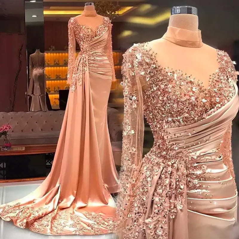 Robe de soirée sirène satinée à perles – CLEVI Paris