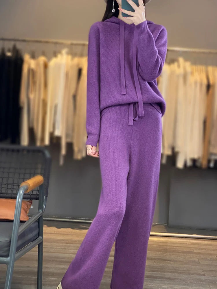 Ensemble femme en laine à capuche et pantalon – CLEVI Paris