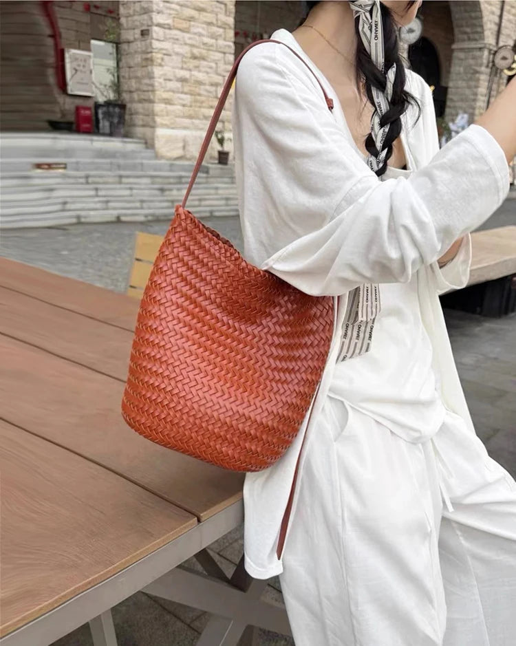 Sac seau tissé femme en cuir véritable – CLEVI Paris