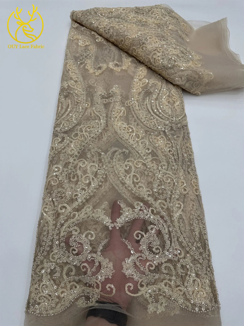 Tissu dentelle brodée à perles et sequins – CLEVI Paris