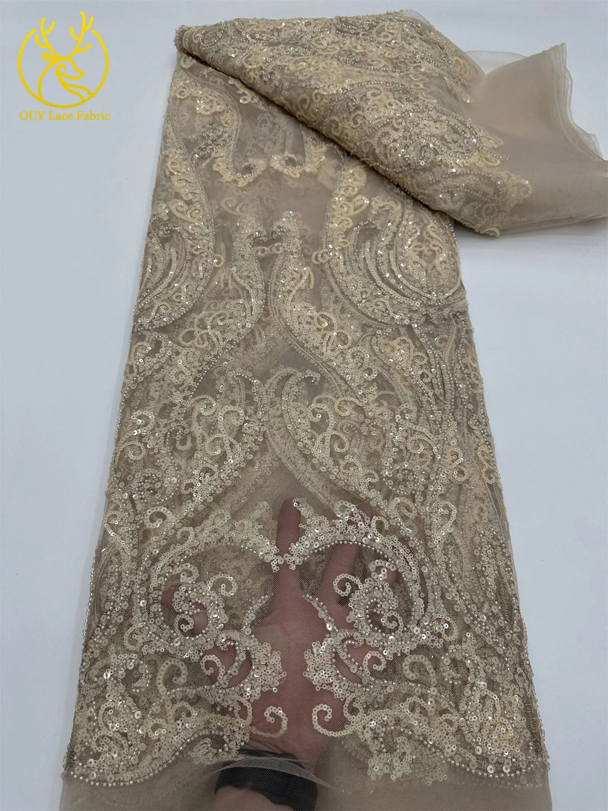 Tissu dentelle brodée à perles et sequins – CLEVI Paris