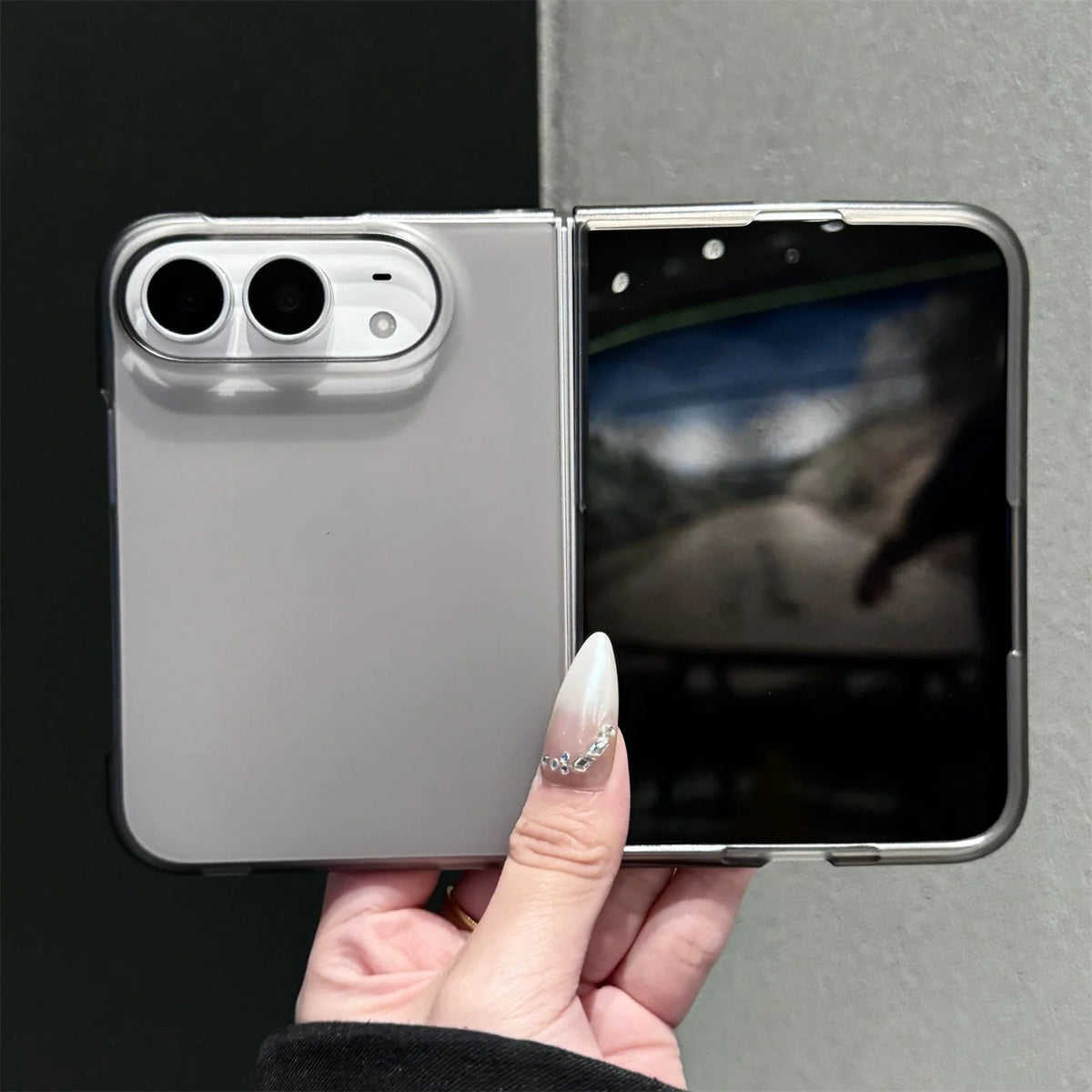 Coque iPhone Duo fine et légère – CLEVI Paris