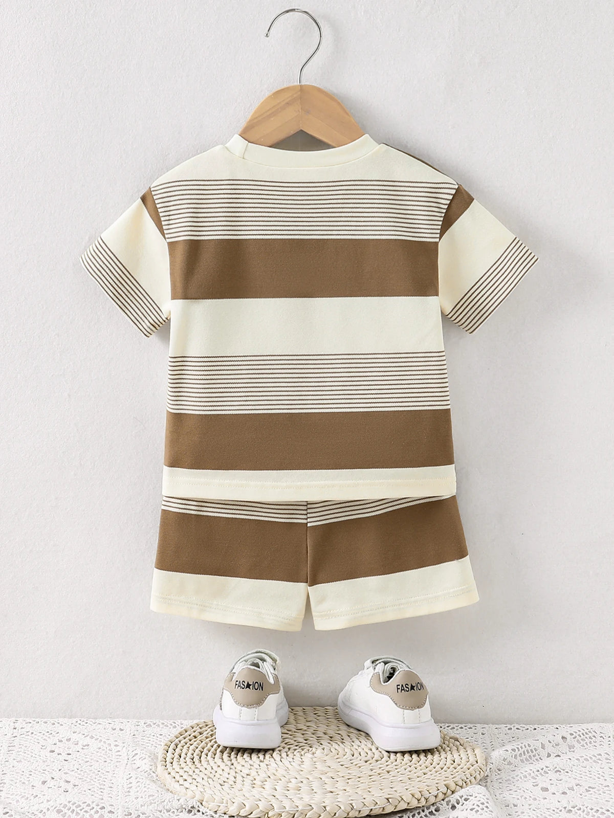 Ensemble bébé rayé T-shirt et short – CLEVI Paris