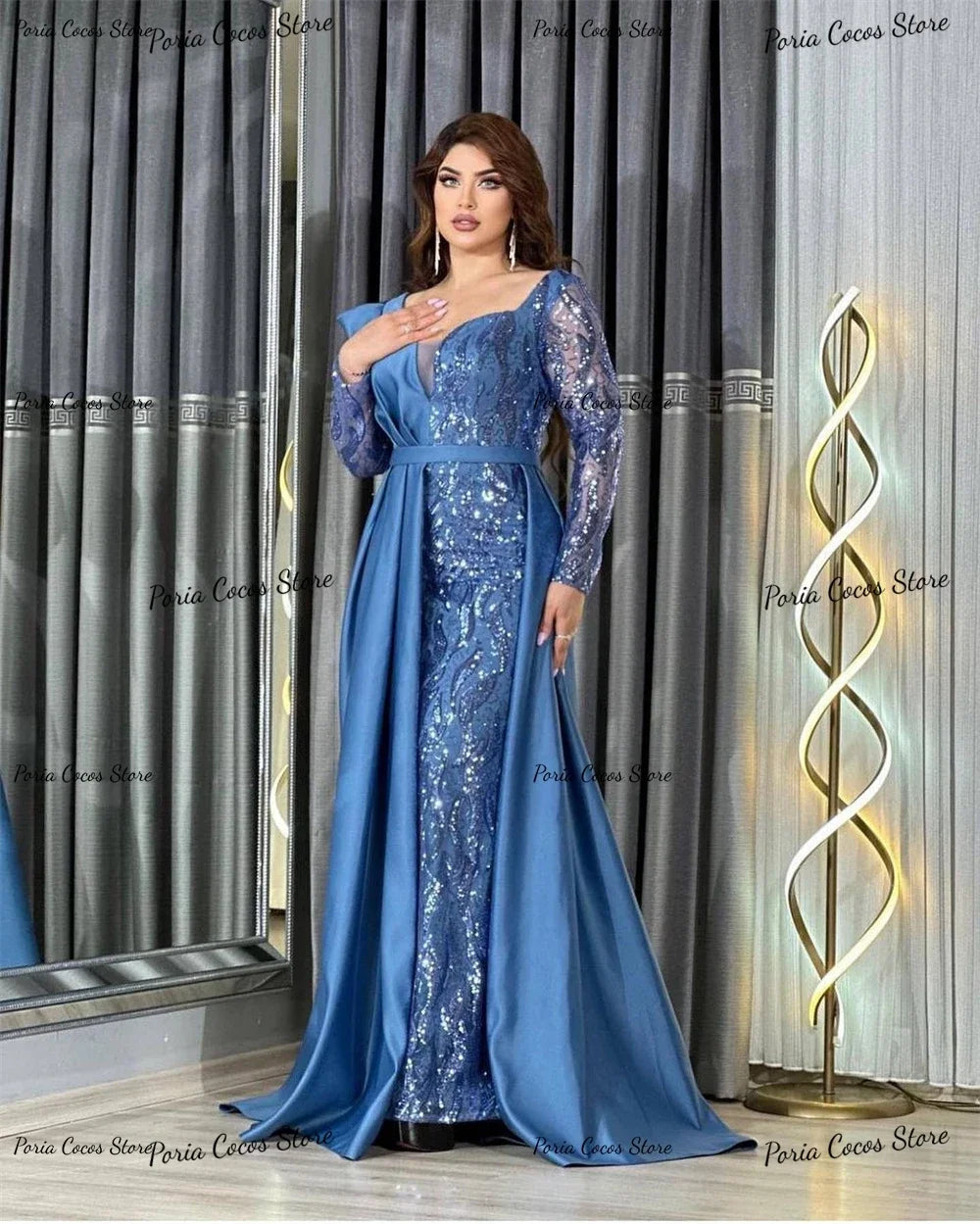 Robe de bal satin dentelle manches longues – CLEVI Paris