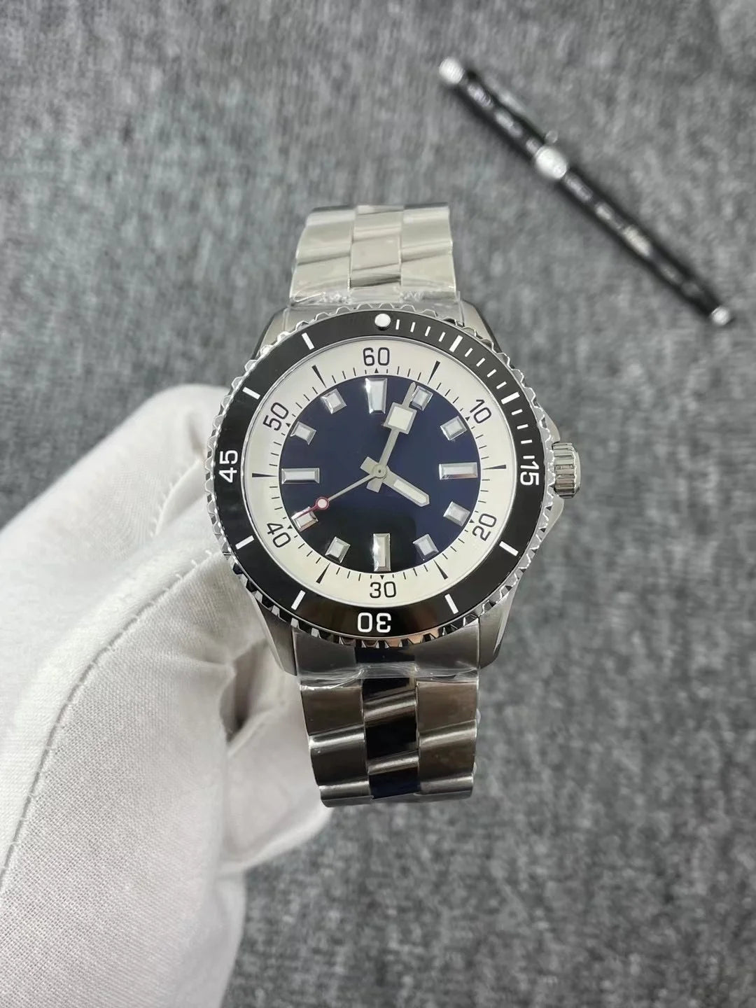 Montre automatique 2100 à bracelet acier – CLEVI Paris