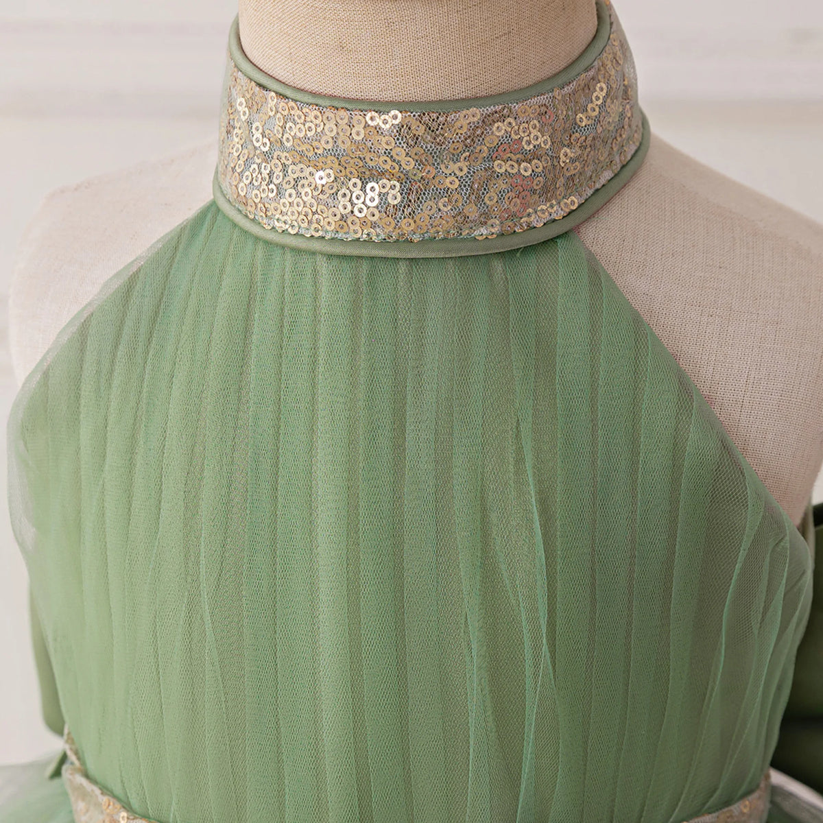 Robe cérémonie fille à paillettes et nœud – CLEVI Paris