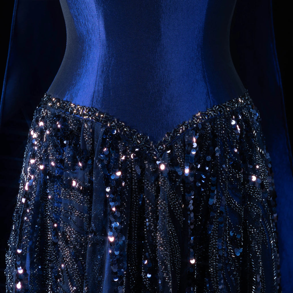 Robe de soirée épaules dénudées perlée – CLEVI Paris