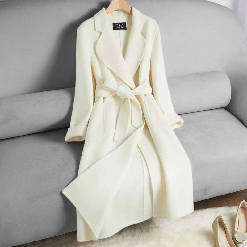Manteau long femme ceinturé à revers – CLEVI Paris