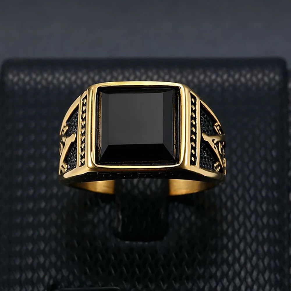 Bague noire en acier 316L, style gothique – CLEVI Paris