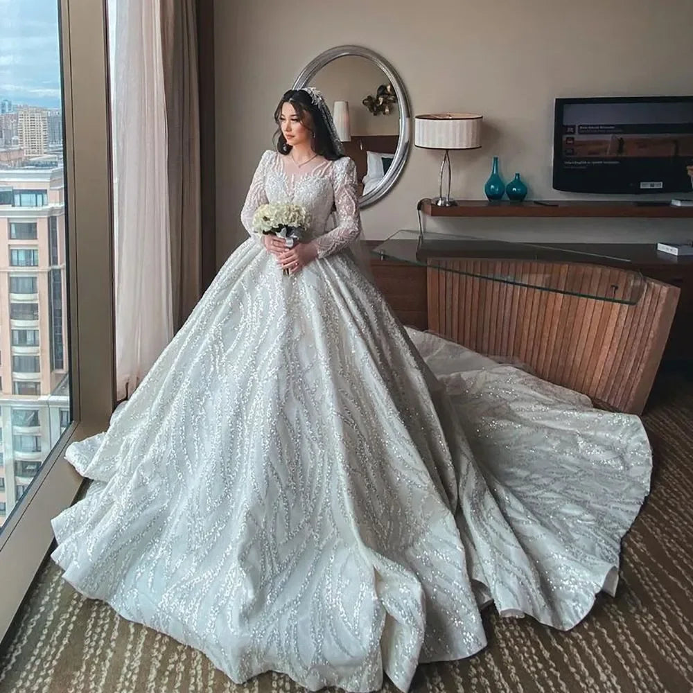 Robe de mariée en tulle robe de bal à col rond – CLEVI Paris