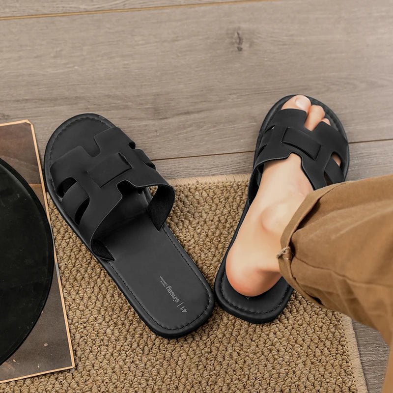 Pantoufles homme noires en cuir refendu – CLEVI Paris