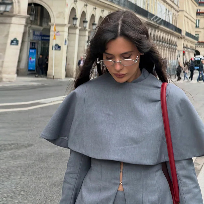 Tenue femme cape, veste ou jupe au choix – CLEVI Paris