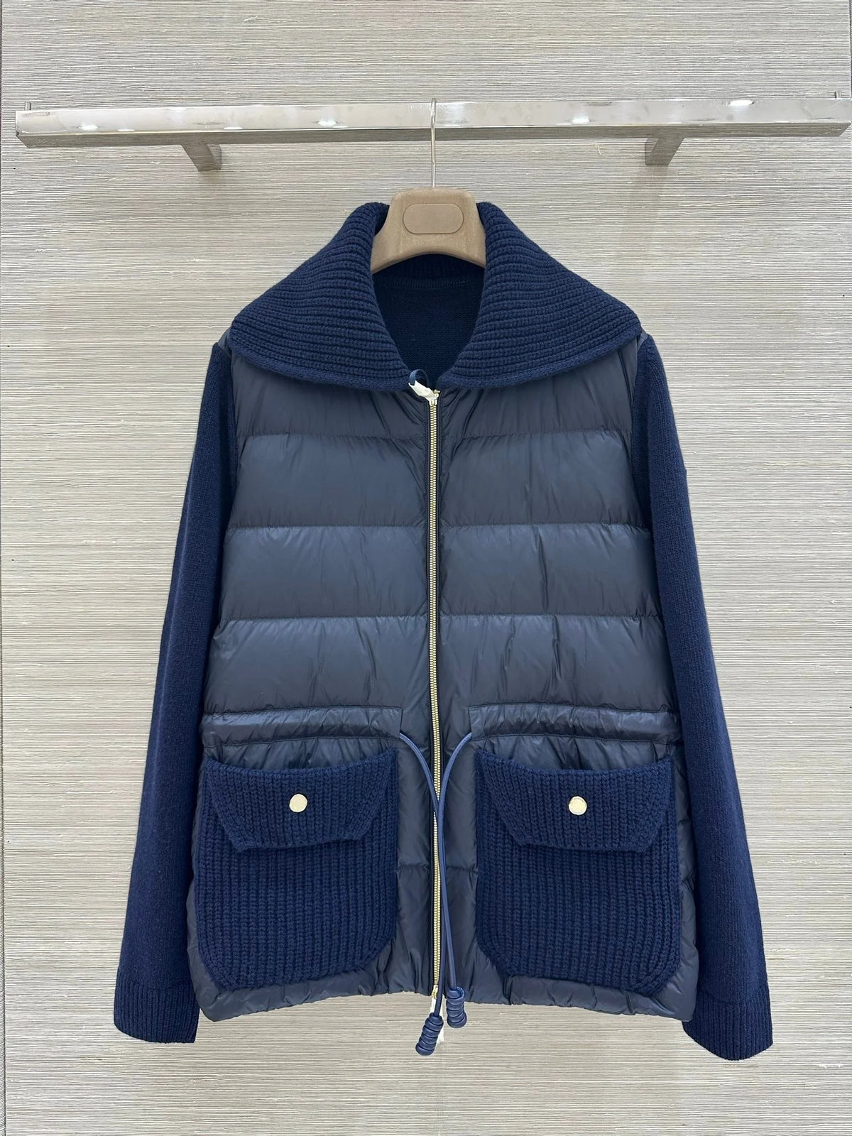 Veste femme en maille et duvet zippée – CLEVI Paris