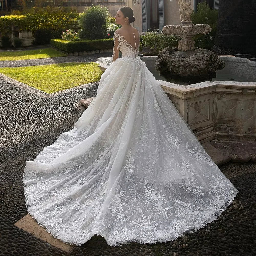 Robe de mariée sirène en tulle à col rond – CLEVI Paris