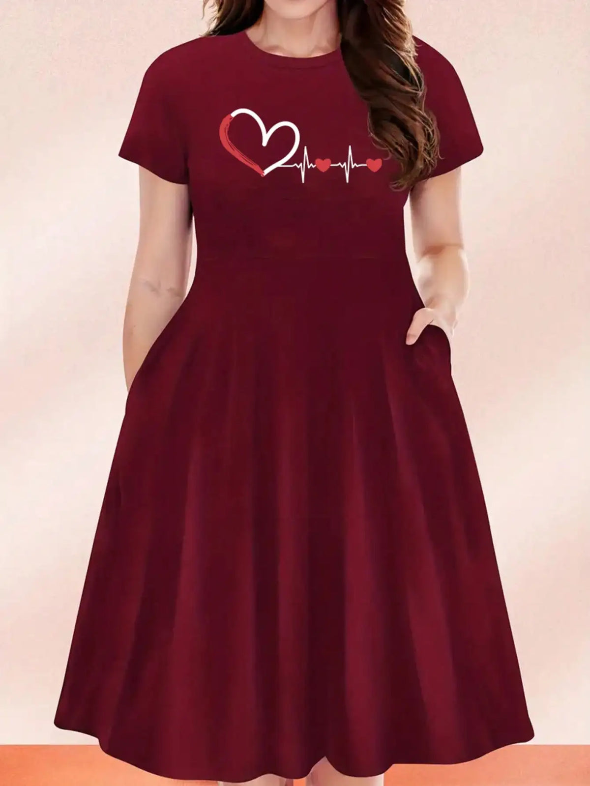Robe Femme Grande Taille Imprimé Cœur Col Rond Manches Courtes Loose – CLEVI Paris