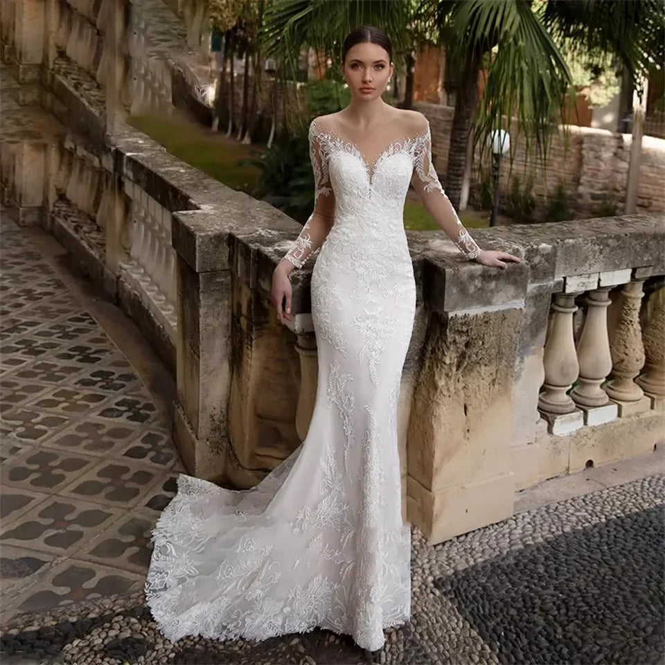 Robe de mariée sirène en tulle à col rond – CLEVI Paris