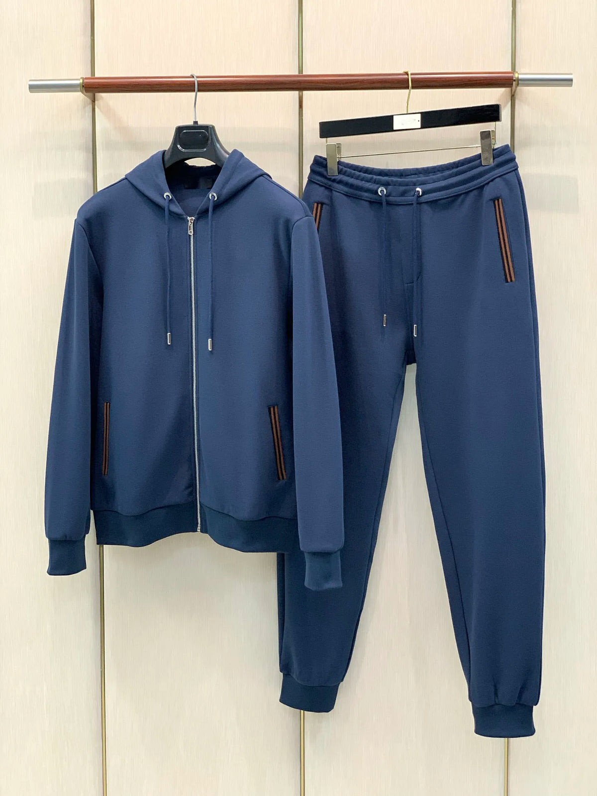 Ensemble homme à capuche en coton mélangé – CLEVI Paris