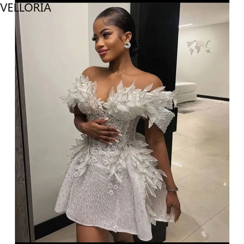 Robe de bal courte en dentelle – CLEVI Paris