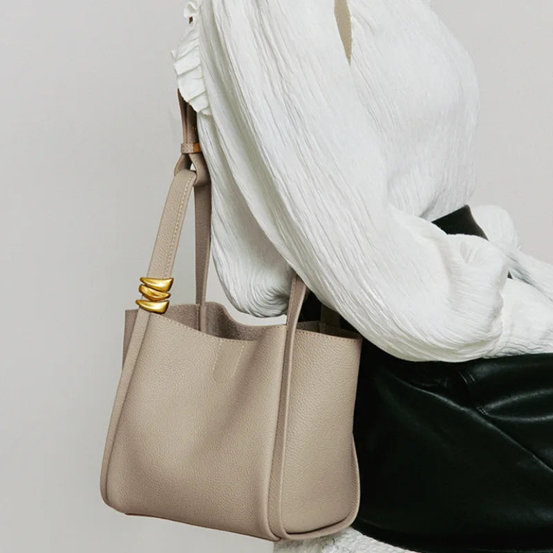 Sac bandoulière femme en cuir véritable – CLEVI Paris