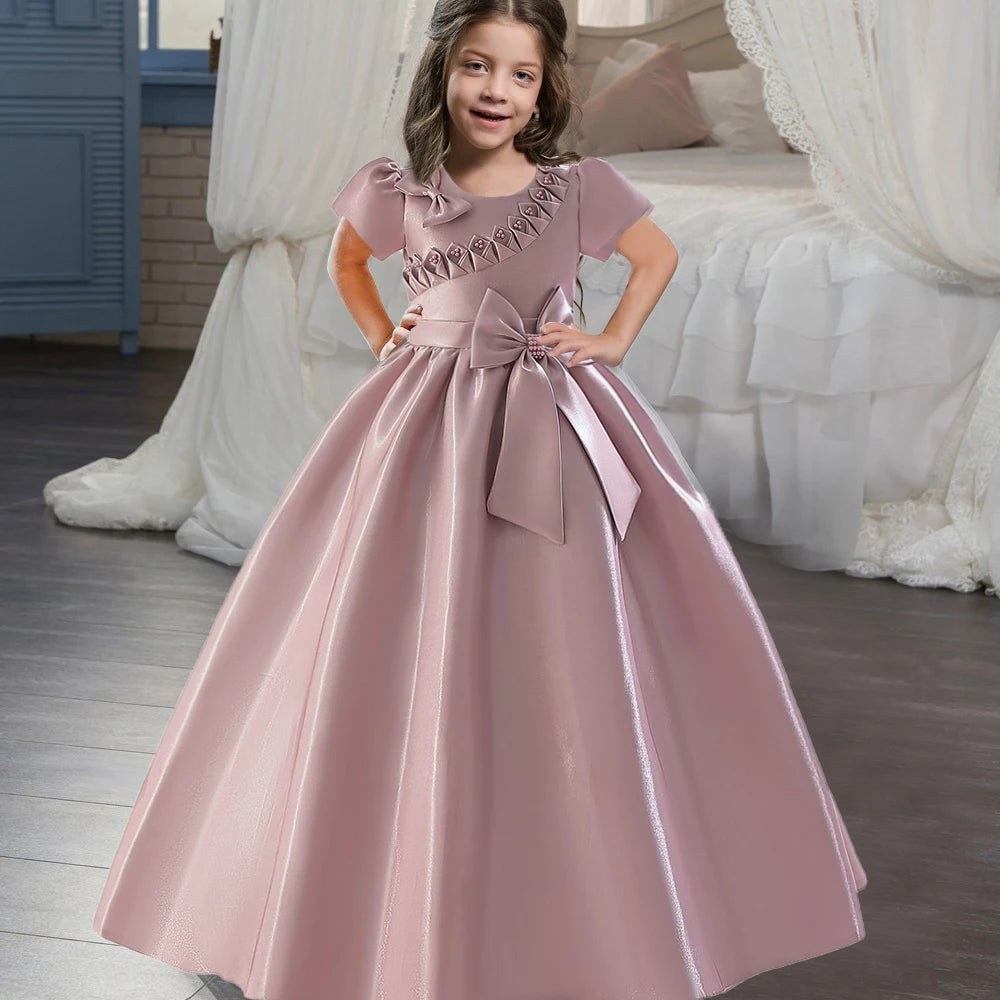 Robe fille en satin à manches courtes – CLEVI Paris