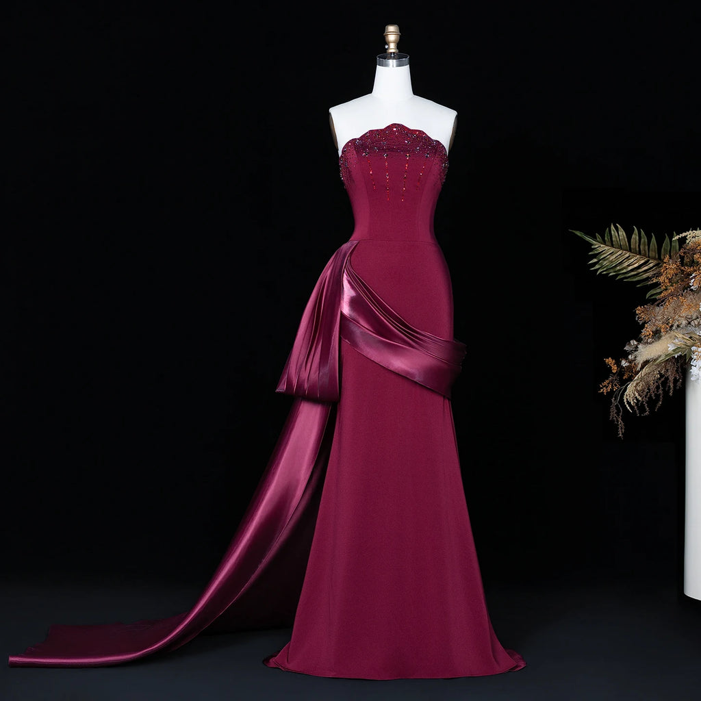 Robe de gala bustier perlée avec gants – CLEVI Paris
