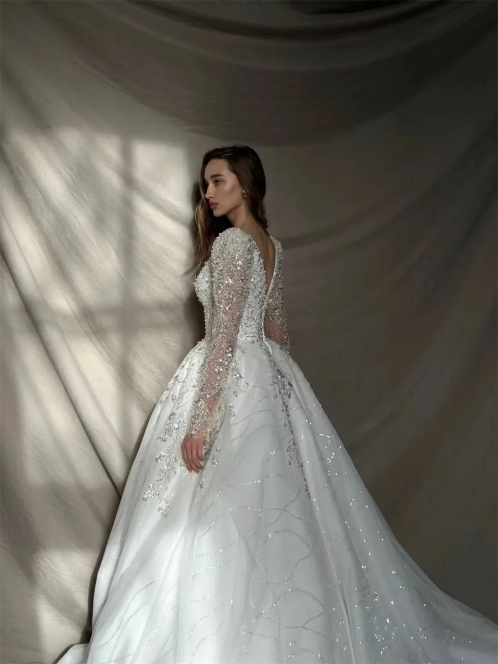 Robe de mariée bohème en mousseline – CLEVI Paris