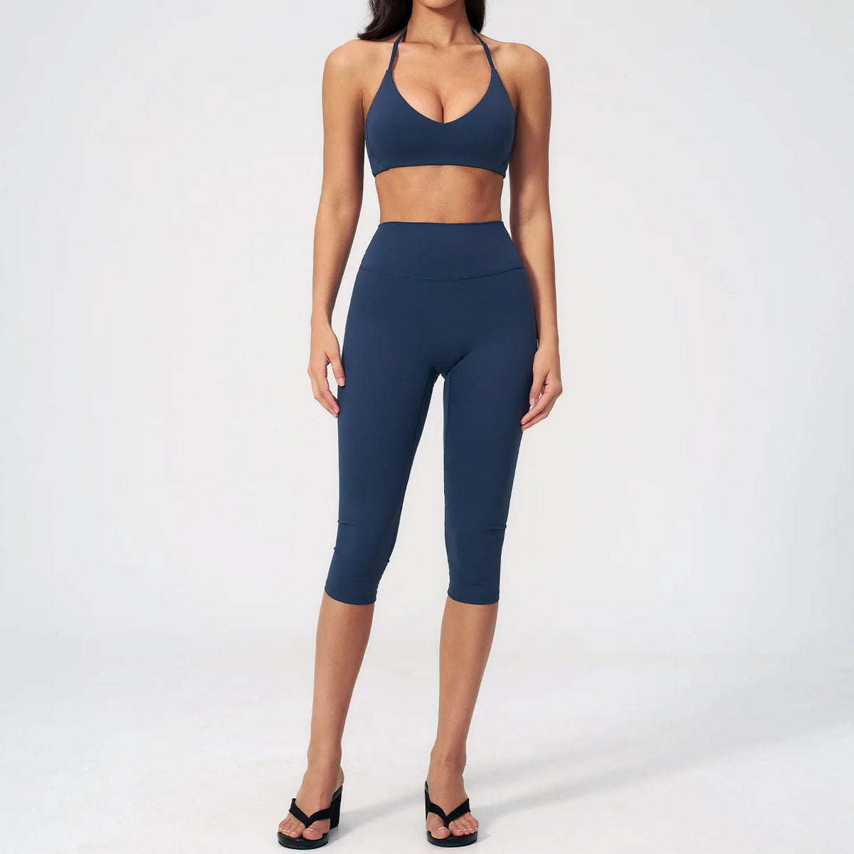 Ensemble yoga femme brassière et legging capri – CLEVI Paris