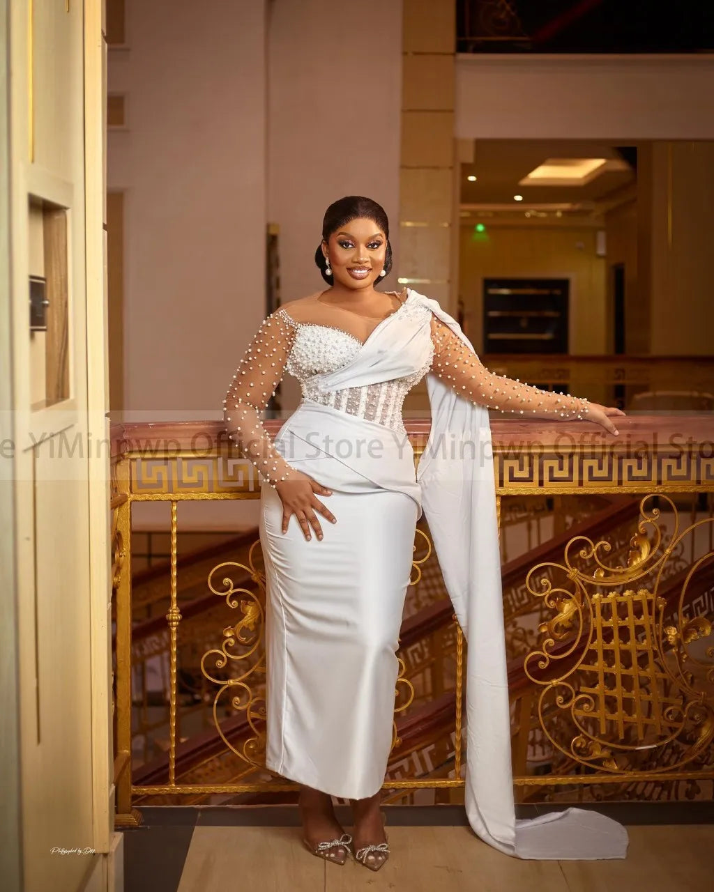 Robe de mariée civile satinée – CLEVI Paris