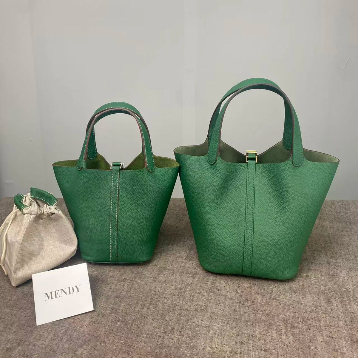 Sac Seau Cuir Togo Véritable Femme 2 Tailles Quincaillerie Or/Argent – CLEVI Paris