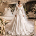 Robe de mariée perles et traîne chapelle – CLEVI Paris