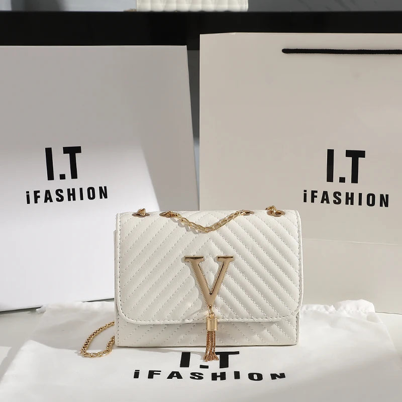 Pochette Femme Broderie Sequins Franges Soirée – CLEVI Paris