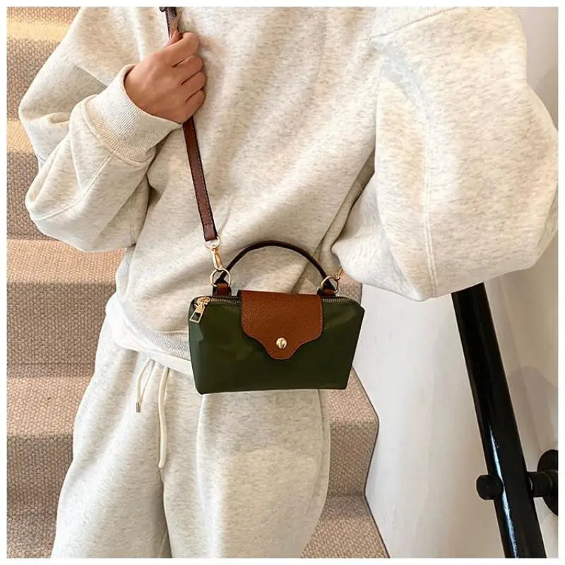 Mini Sac Baguette Femme Tissu Oxford Léger Résistant à l'Eau 4 Coloris – CLEVI Paris