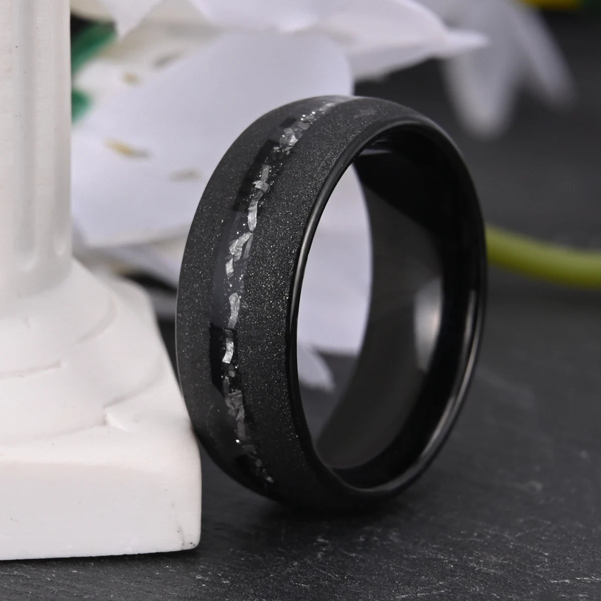 Bague Unisexe Tungstène, Incrustation Météorite 8 mm – CLEVI Paris