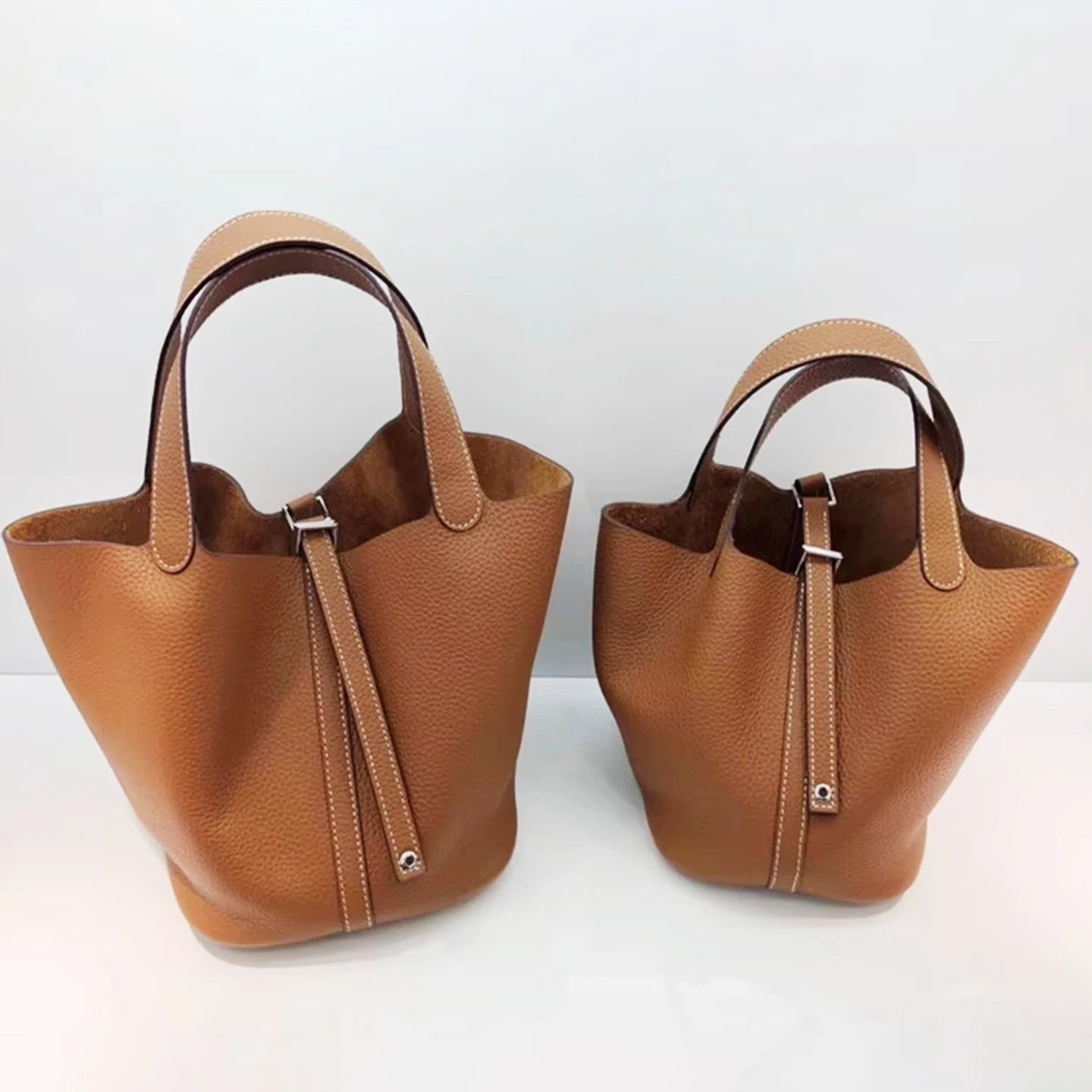 Sac Seau Femme Cuir Véritable TOGO Cadenas & Foulard Décoratif – CLEVI Paris