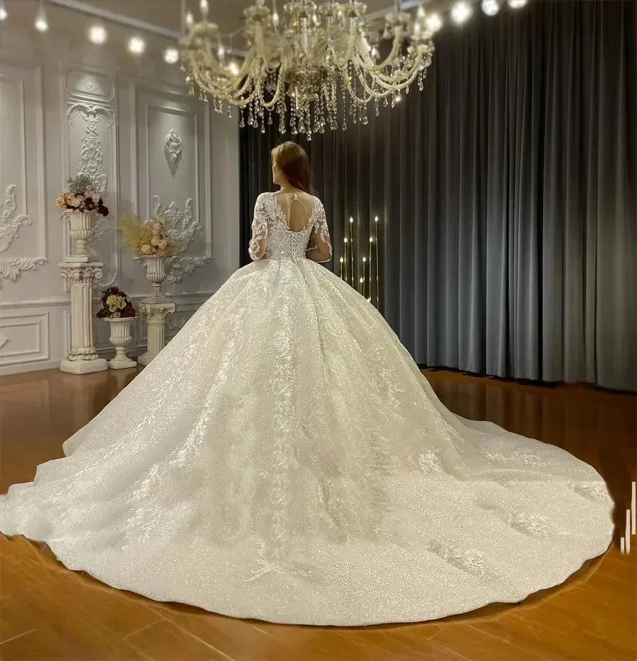 Robe de mariée princesse en dentelle – CLEVI Paris