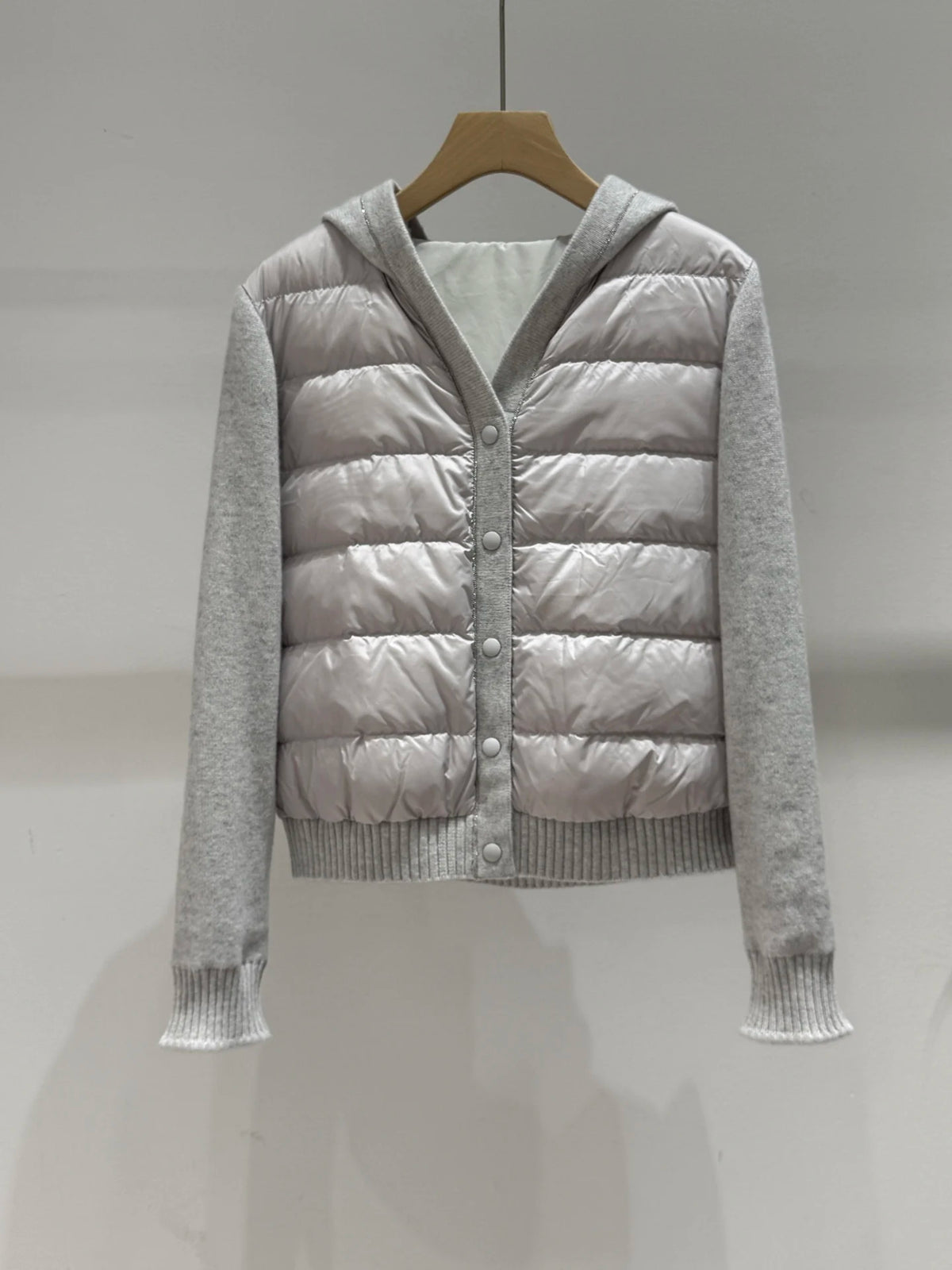Doudoune femme à capuche et maille cachemire – CLEVI Paris