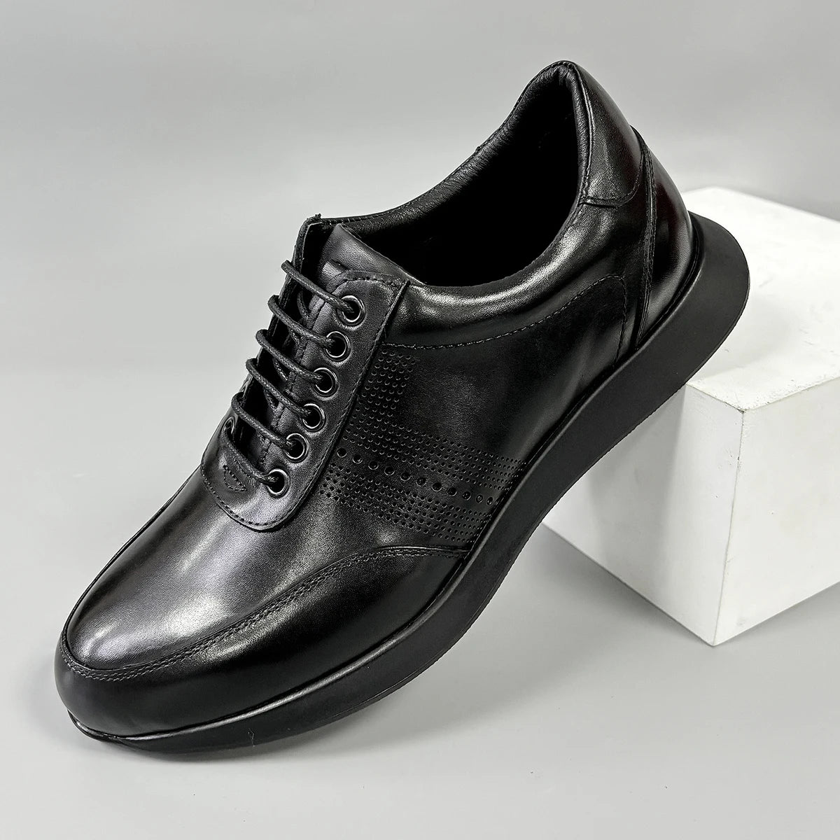 Sneakers en cuir à motif brogue pour homme – CLEVI Paris